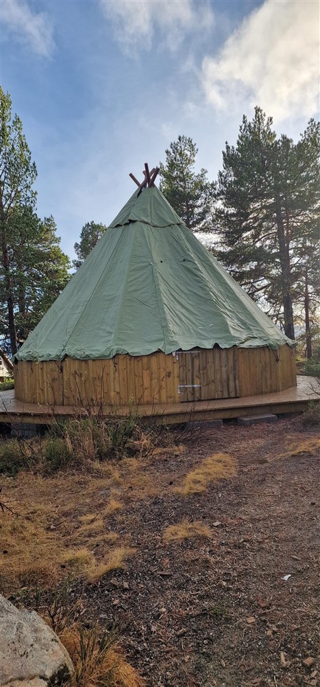 Lavvo. foto - Klikk for stort bilde